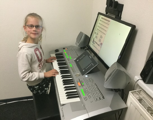 Keyboard-les-Muziekschool-Hidding.